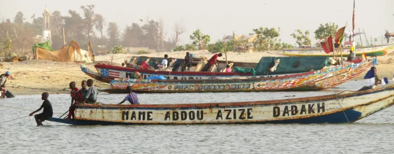 Marruecos presiona a España con la regularización de migrantes de Sánchez