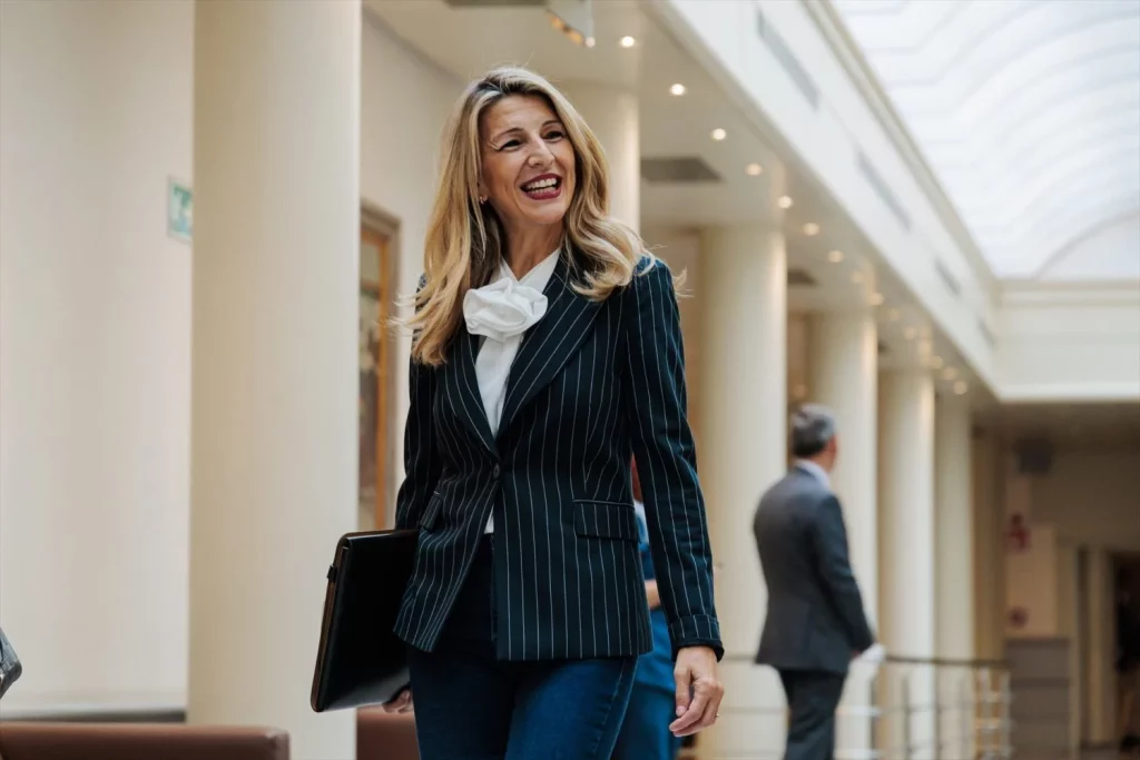 EuropaPress 6293075 vicepresidente ministra trabajo economia social yolanda diaz llegada sesion Moncloa