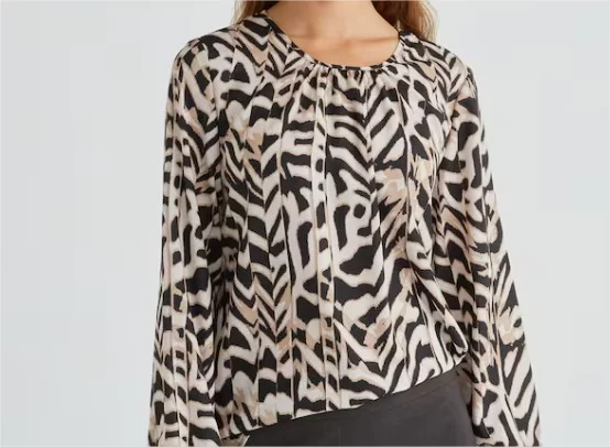El animal print vuelve a estar de moda en otoño, así que no te pierdas estos chollos de El Corte Inglés 2 Moncloa blusa Moncloa