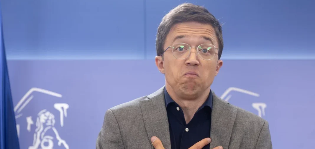 íñigo-errejón-sumar-mas-pais Íñigo Errejón, líder de Más País y portavoz de Sumar, abandona la política tras denuncias de acoso sexual por una actriz y una periodista.