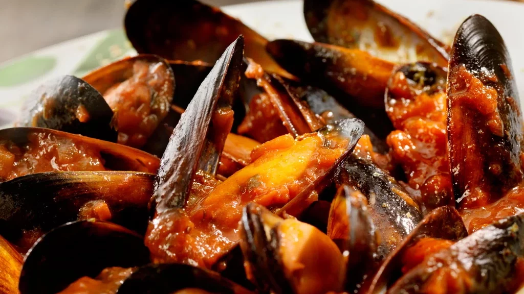 INGREDIENTES ESENCIALES PARA UN PLATO AUTÉNTICO