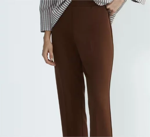 Vístete a la última con estas ofertas en moda de El Corte Inglés 4 Moncloa pantalon liso Moncloa