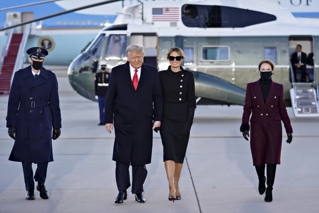 EuropaPress 3525740 presidente estados unidos donald trump hace gesto llegar primera dama Moncloa