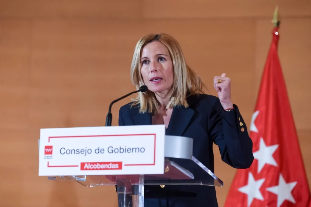 EuropaPress 5878702 alcaldesa alcobendas rocio garcia alcantara ofrece rueda prensa reunion Moncloa