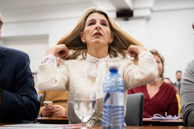 El número 2 de Yolanda Díaz conocía los fallos en las mascarillas canarias de Torres