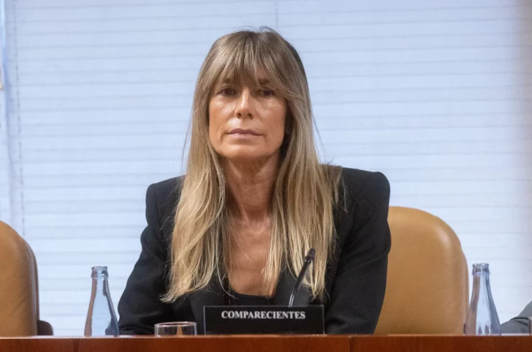 Begoña Gómez, imputada por 5 delitos, en la comisión de investigación por la cátedra extraordinaria de la Asamblea de Madrid