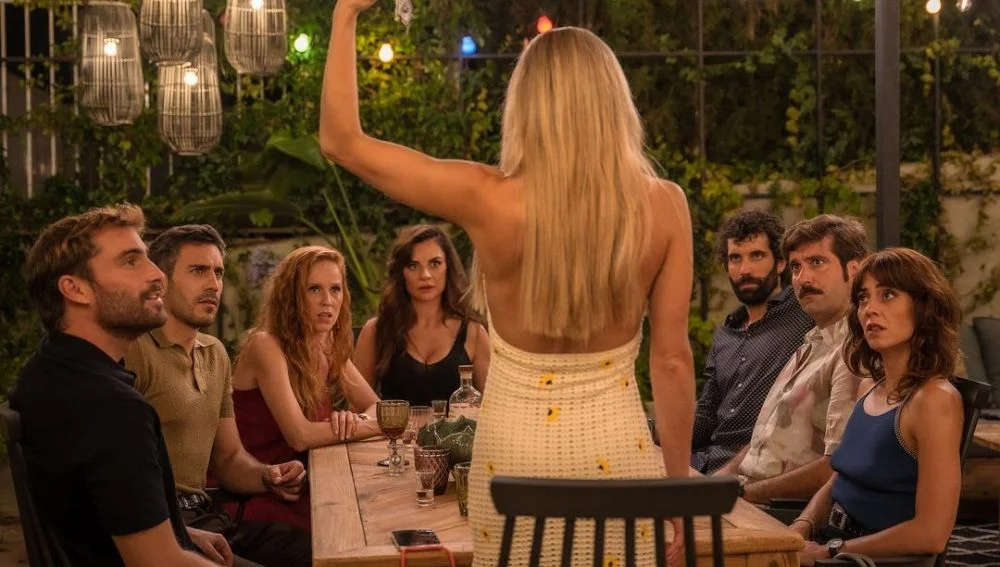 Eva Ugarte conquista Prime Video con su película más provocadora 1 Moncloa Eva Ugarte queda en el medio de un juego milenial de amor que pone en juego su relación