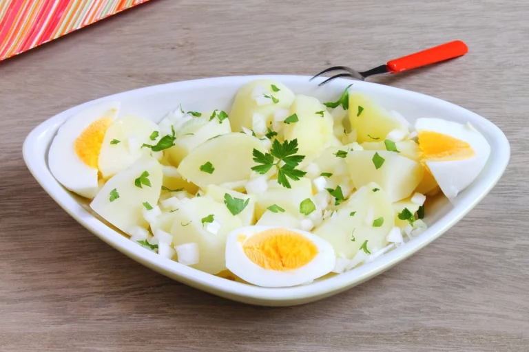 Nunca vuelvas a hacer patatas al mayordomo sin este truco: quedan cremosísimas en 30 minutos
