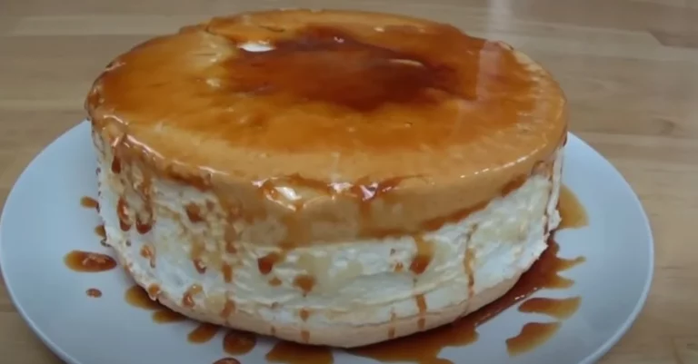 Adiós a las recetas complicadas: el postre con 4 ingredientes que sale esponjoso en menos de 1 hora