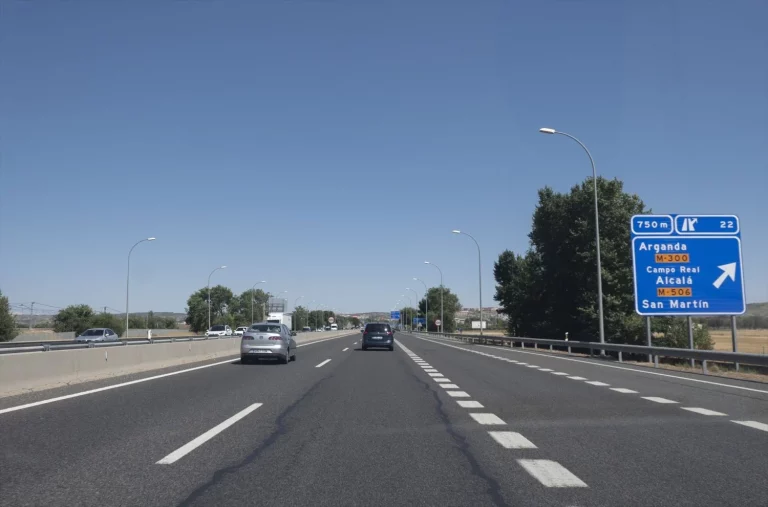 La autovía A-3, en dirección Arganda del Rey, el día que arranca la operación salida de agosto 2021, a 30 de julio de 2021, en Madrid, (España)