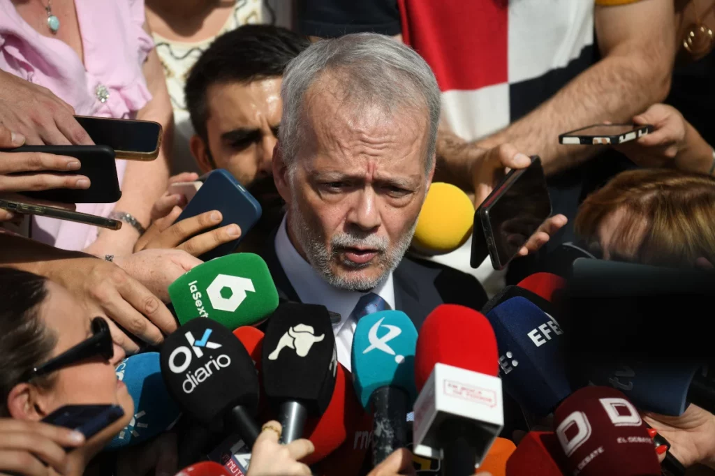 La última rendición de Begoña Gómez ante el juez Peinado: ¿Existe una tercera cuenta oculta? 1 Moncloa Antonio Camacho, exministro y abogado de Begoña Gómez