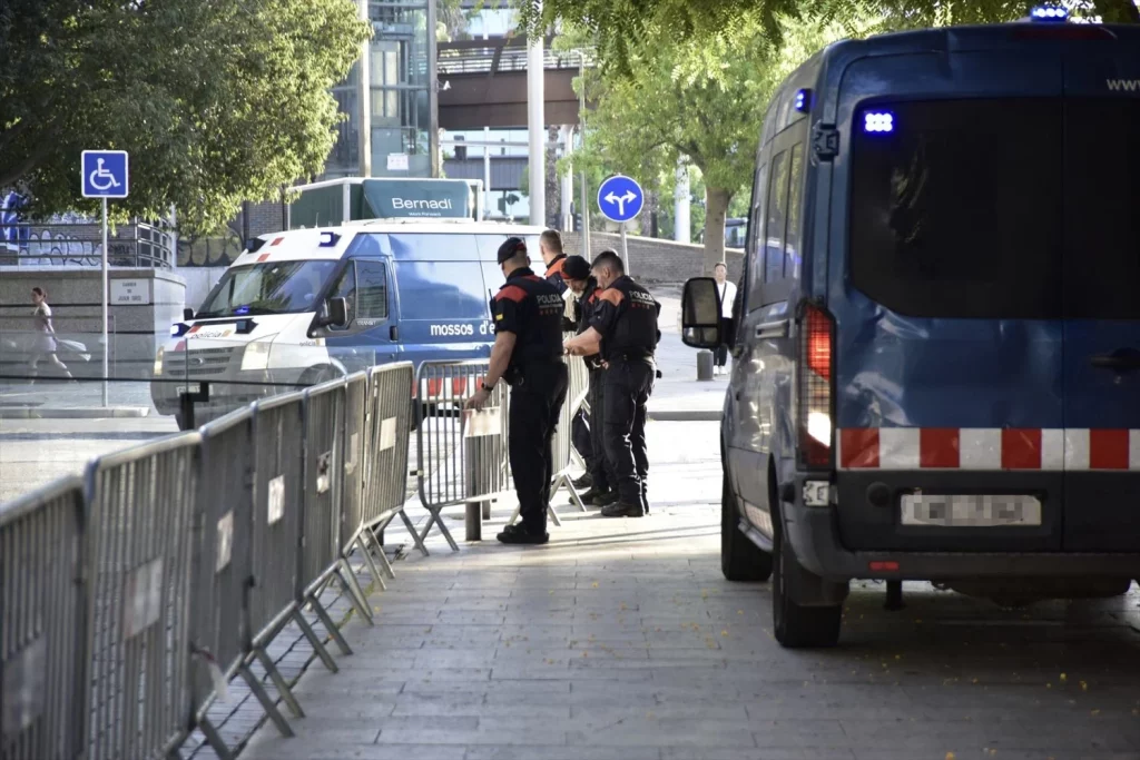 EuropaPress 6145297 agentes mossos esquadra inmediaciones ciutat justicia barcelona agosto 2024 Moncloa