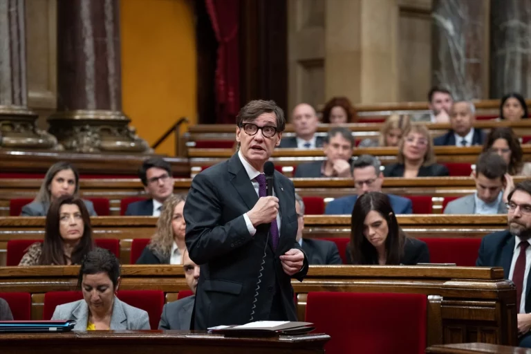 El Parlament de Cataluña crea una ‘comisión de la verdad’ para investigar los crímenes del franquismo