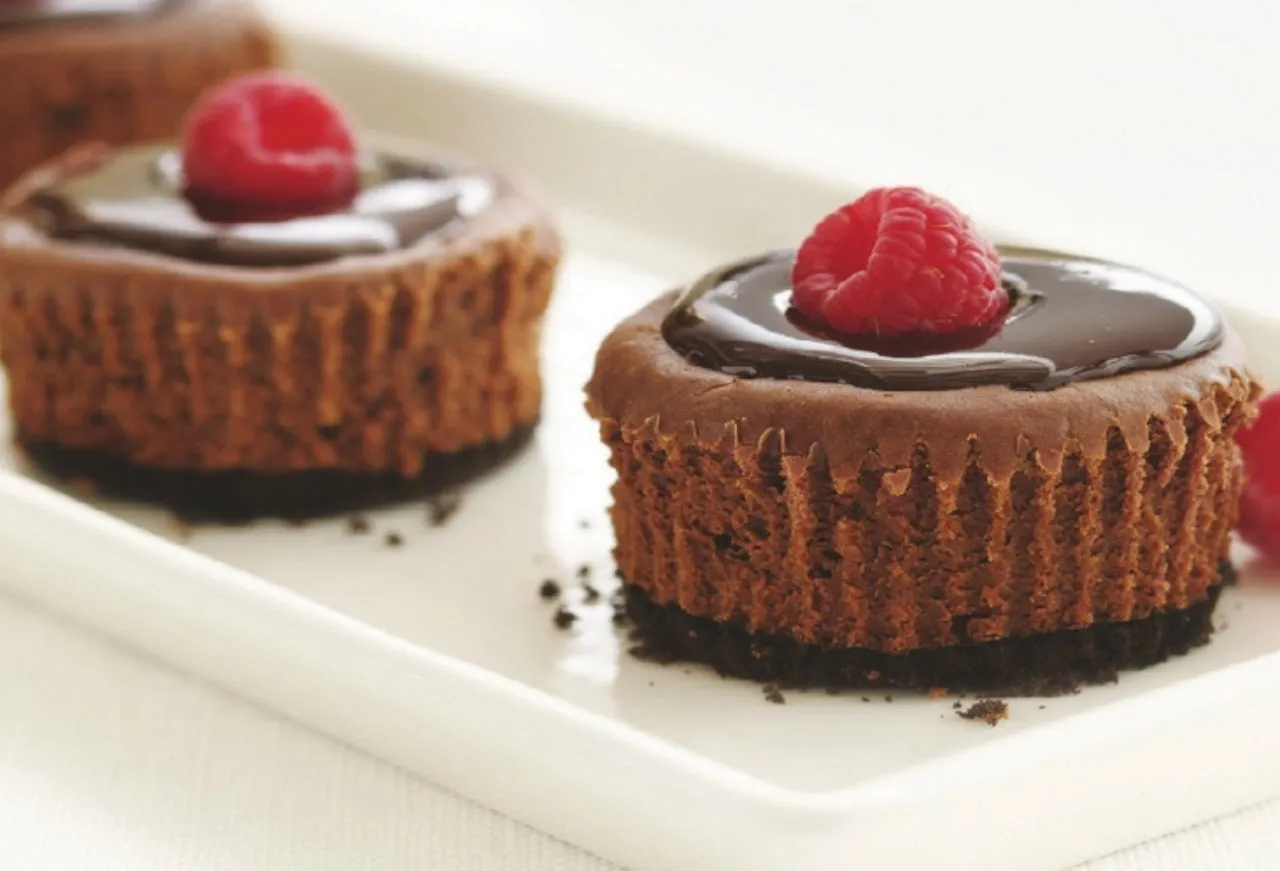 El postre sin horno más viral de esta Navidad, se hace en 5 minutos con 2 huevos y yogur 3 Moncloa EL PROCESO DE ELABORACIÓN DEL POSTRE EN 5 MINUTOS