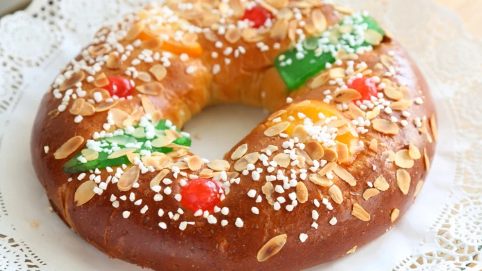 La receta exprés del roscón de Reyes tradicional que nadie te quiso enseñar 4 Moncloa DISFRUTANDO DEL ROSCÓN DE REYES EN FAMILIA
