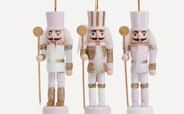 La mejor decoración navideña para tu hogar está al mejor precio en El Corte Inglés 3 Moncloa colgantes Moncloa