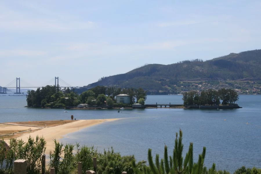 La joya de Galicia que enamoró a Julio Verne 3 Moncloa LA BELLEZA NATURAL DE LA ISLA DE SAN SIMÓN