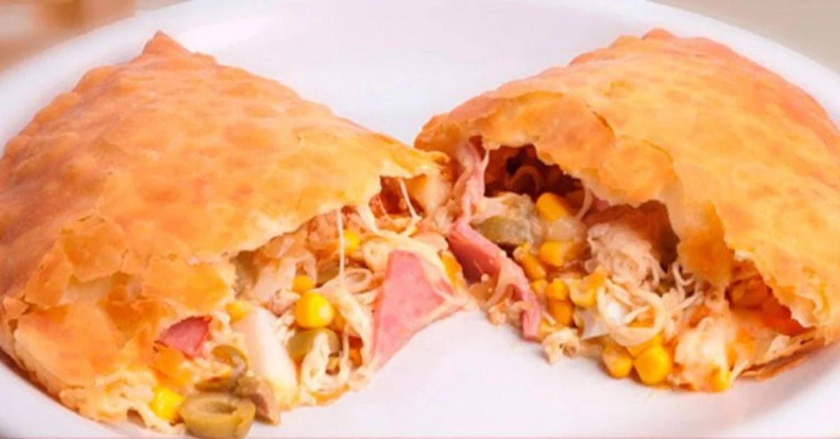 Desde Nápoles a España, así se prepara la pizza frita que todos quieren probar 4 Moncloa DISFRUTANDO DE LA PIZZA FRITA EN ESPAÑA