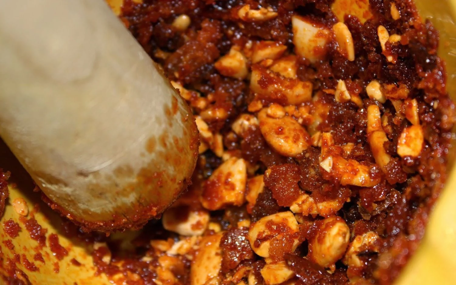 La receta de salsa balandra que cambiará para siempre la forma en que disfrutas el pescado 1 Moncloa INGREDIENTES CLAVE DE LA SALSA BALANDRA