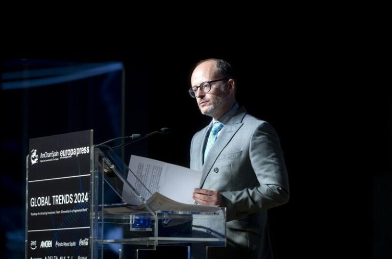 El Rey no irá por ahora a las tomas de posesión en África: el Gobierno envía al secretario de Exteriores a la de Ghana