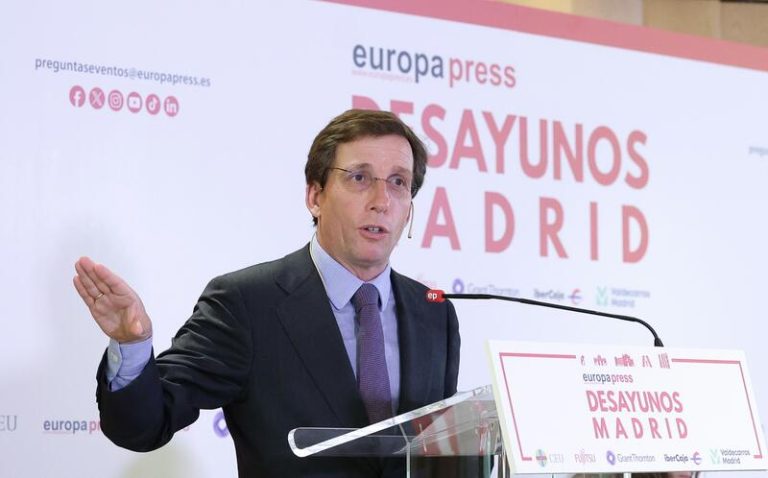 Almeida asegura que el Gobierno de Sánchez está «agonizando» y pide elecciones ya para «devolver la voz a los españoles»