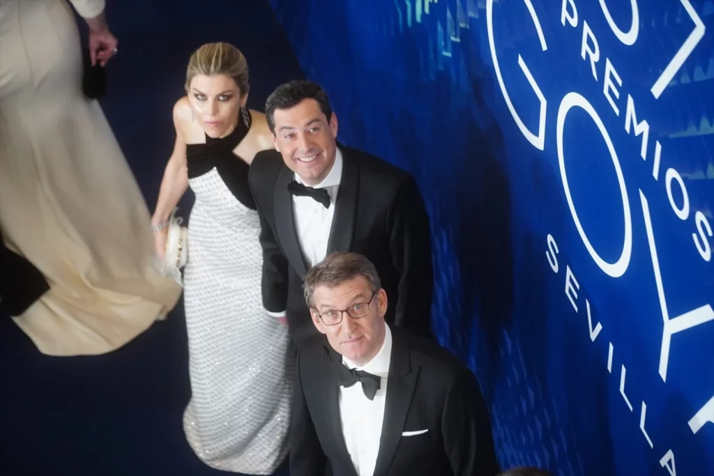 EuropaPress 5625304 i d mujer juanma moreno manuela villena presidente junta andalucia juanma Moncloa