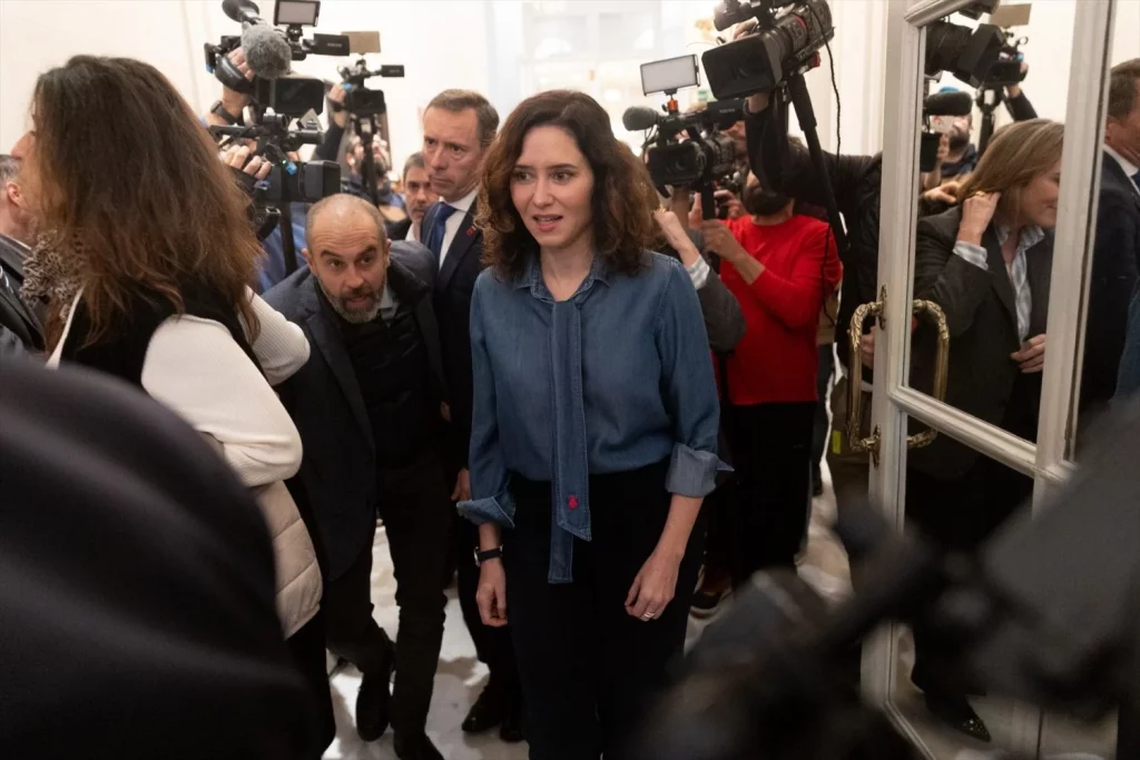 Denunciar 'La Ley Begoña' y apoyo a Trump: la nueva Ayuso 1 Moncloa EuropaPress 6467100 presidenta comunidad madrid isabel diaz ayuso llega desayuno informativo Moncloa