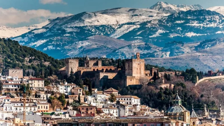 5 lugares ideales para disfrutar de unas vacaciones invernales diferentes en España