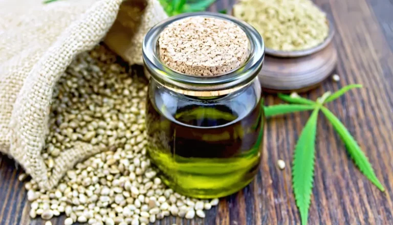 La AESAN ordena retirar un polémico aceite en España tras descubrir THC