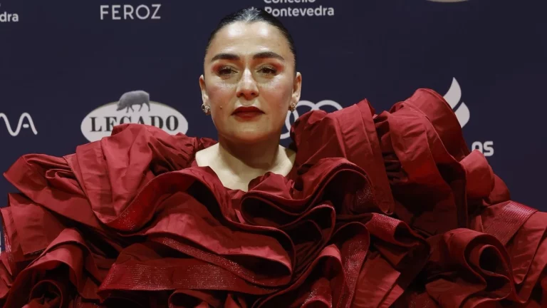 Max recibe a Candela Peña con una serie que sacudirá España