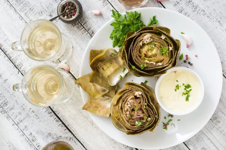 Alcachofas a la marinera, un plato exquisito a la par que sano