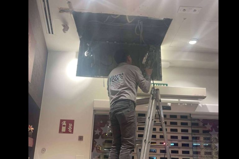 Barnacopy, especialistas en persianas para negocios en Barcelona