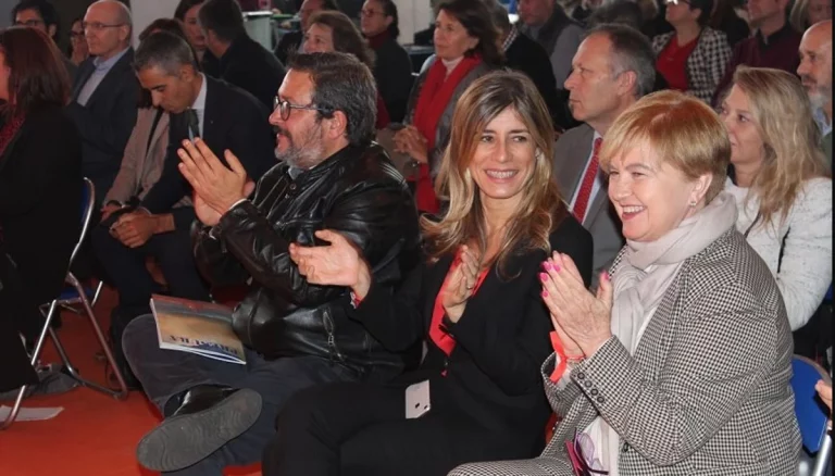 El juez investiga a 13 empresas públicas y privadas que captó Begoña Gómez