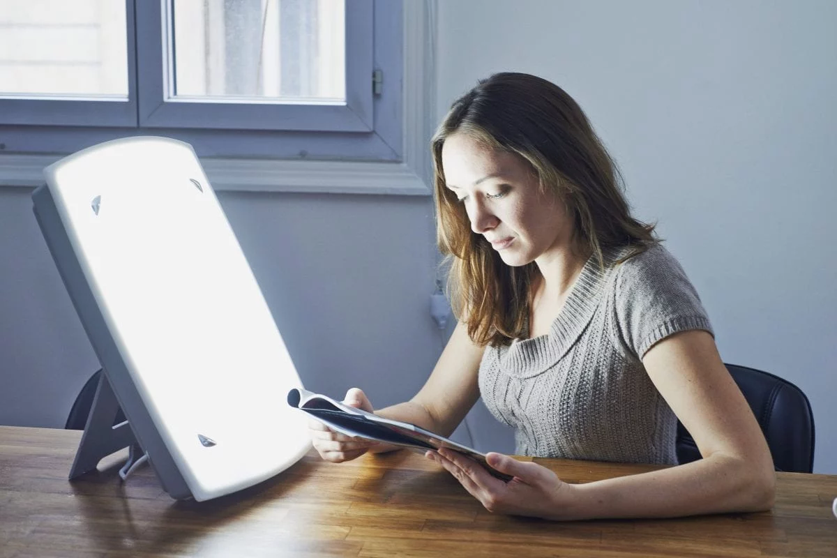 Así es cómo una mujer eliminó el ‘consumo vampiro’ y ahorró la mitad en su factura de luz 1 Moncloa ¿QUÉ ES EL ‘CONSUMO VAMPIRO’ Y CÓMO AFECTA A TU FACTURA?