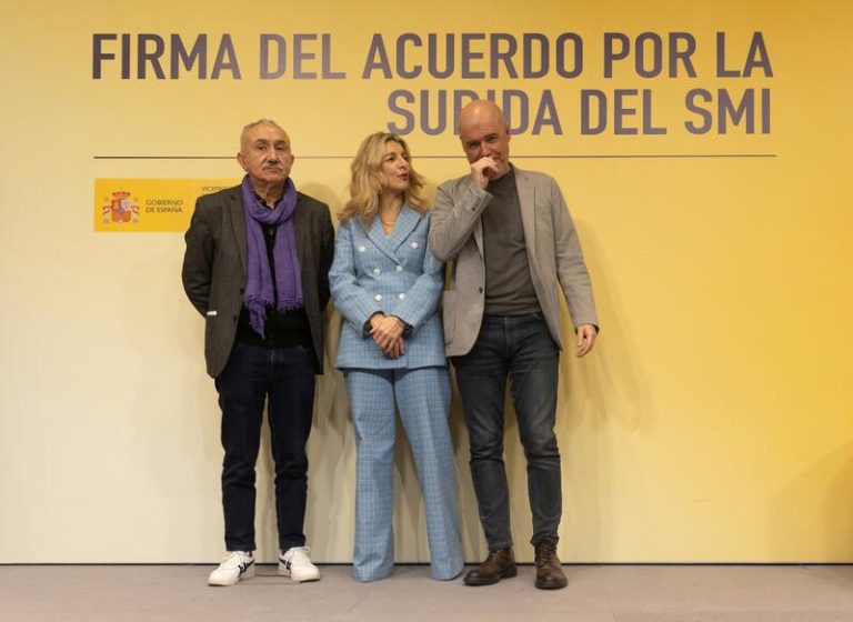 Díaz firma hoy el acuerdo con CCOO y UGT para aumentar el SMI a 1.184 euros desde el 1 de enero