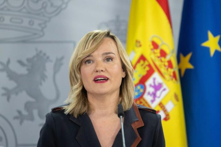 El Gobierno guarda silencio sobre la posible prohibición de las iniciativas que eximen al SMI de tributar: «No adelantemos acontecimientos»