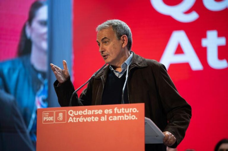 «A Castilla y León le hace falta y le sentaría muy bien un cambio, lo piensa hasta Mañueco»