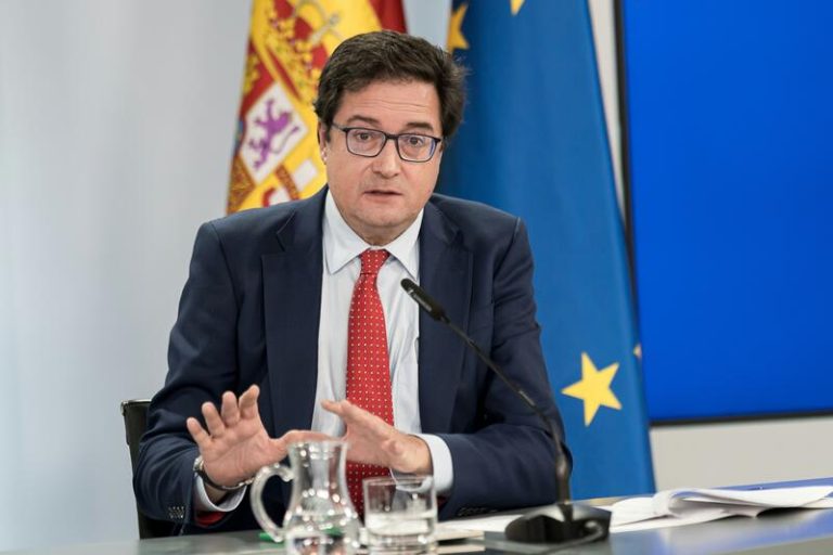 El Gobierno aprueba un anteproyecto para el registro de medios de comunicación, controlado por la CNMC