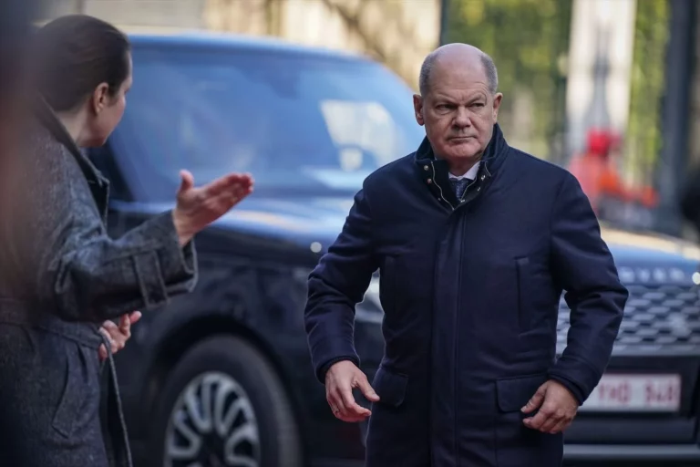 Scholz critica las condiciones de Trump para proseguir con la ayuda de EEUU a Ucrania