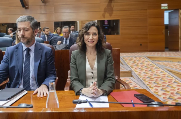 Ayuso sonríe por la investigación de la ‘Ley Begoña’ por parte de Bruselas