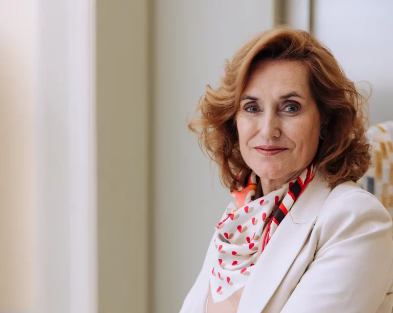 DKV sustituye a su presidente en plena negociación por Muface
