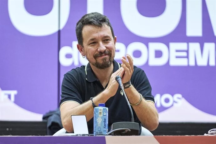Podemos imita al PNV: bicefalia, prensa afín y promesas de eficacia 1 Moncloa Podemos2 Moncloa