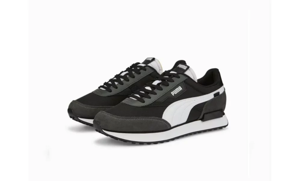 En oferta por poco tiempo, las zapatillas de Puma que están desbancando a Adidas y Nike 16 Moncloa Un modelo icónico de los 80: las zapatillas más deseadas de Puma