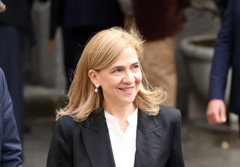 El motivo oculto por el que la infanta Cristina rechaza la cirugía estética 19 Moncloa Infanta Cristina