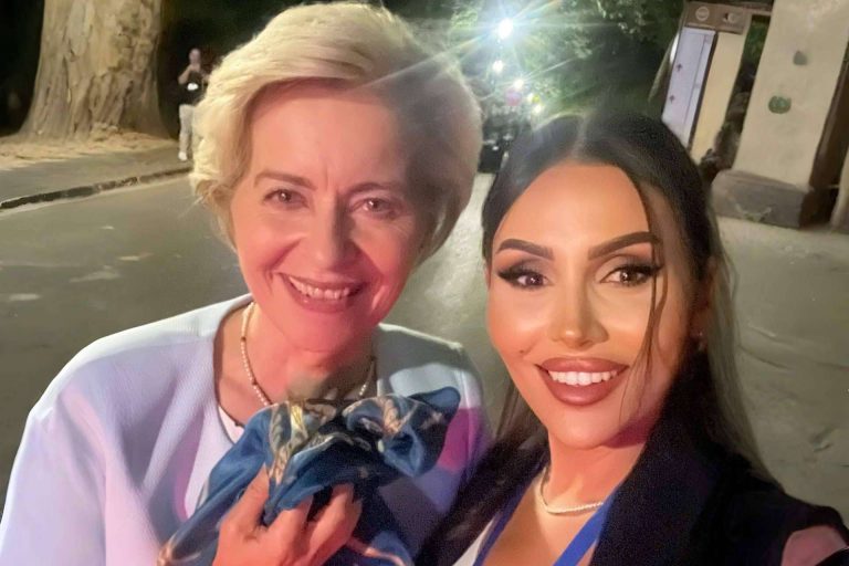El regalo que Ursula von der Leyen recibió en la Alhambra y que terminó siendo protagonista en la cumbre