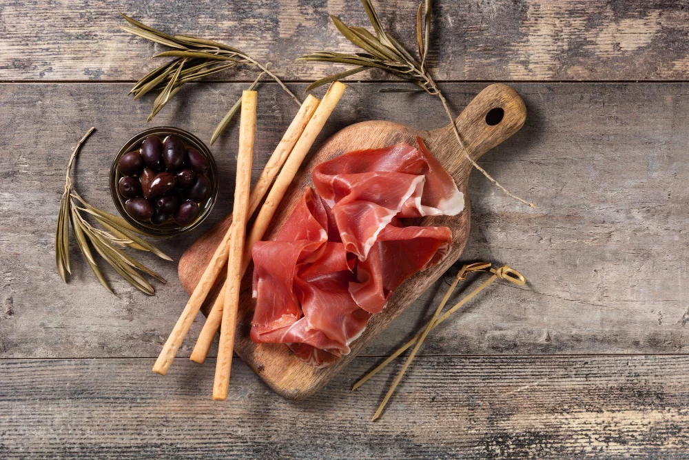 Uno es más sano que el otro, el veredicto de los expertos sobre el jamón ibérico o serrano 2 Moncloa COMPONENTES NUTRICIONALES: EL ROSTRO SALUDABLE DEL JAMÓN