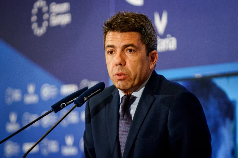 El PSPV incorpora los wasaps de la DANA a la querella contra Mazón por falso testimonio ante el Supremo