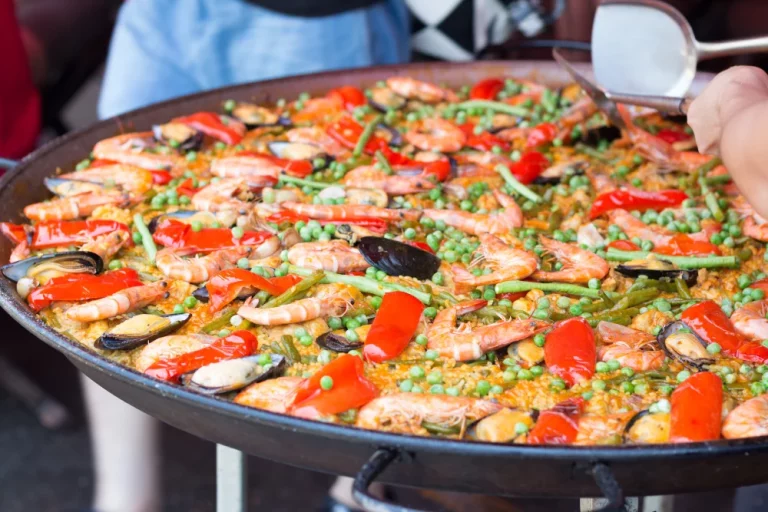 La paella valenciana nació en este pueblo y sigue siendo su gran tesoro