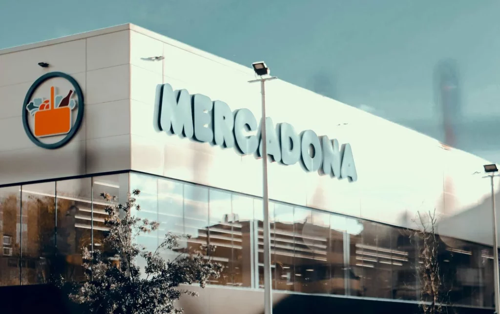 Hallan un ticket de Mercadona de hace 20 años y su contenido deja a todos en shock 15 Moncloa La novedad de Mercadona para este febrero de 2025