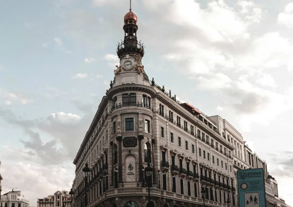Qué ver en la calle más extensa de Madrid, con más de diez kilómetros de encanto urbano 23 Moncloa Los tesoros de la Calle de Alcalá en Madrid